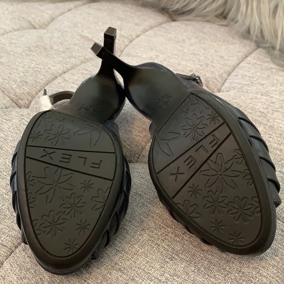 NWOT Life Stride peep toe sling back 3” size 8M - Picture 7 of 9